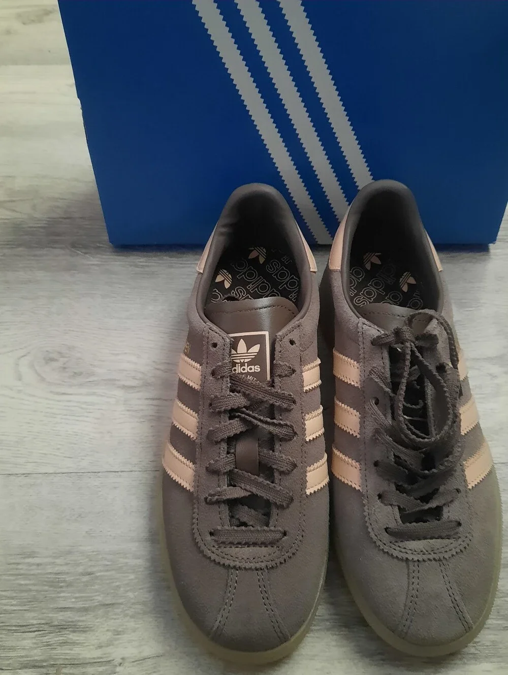 Adidas Muenchen suede Shoes